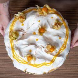 Tort bezowy mango - marakuja